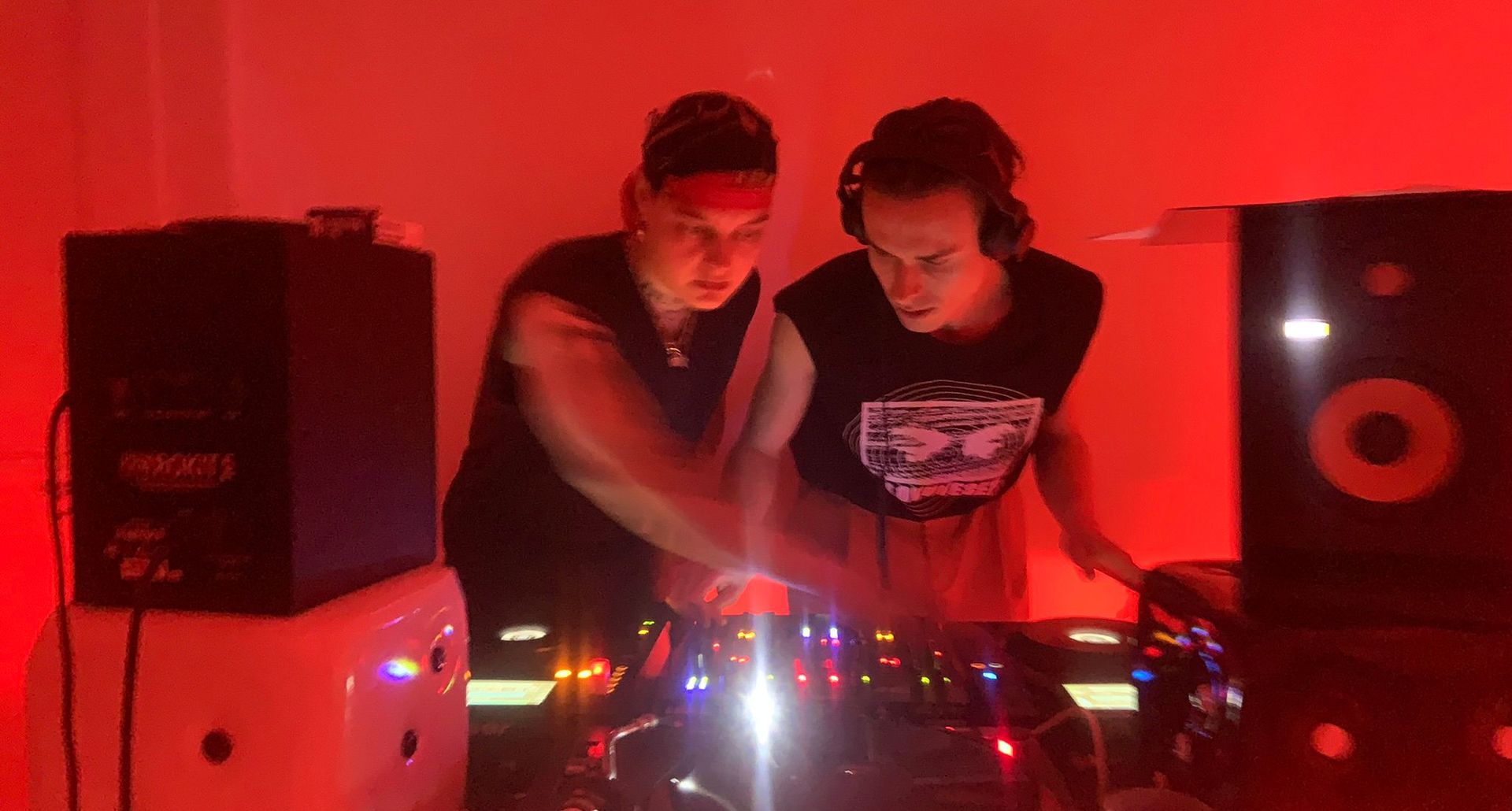 2LPE b2b Modovar